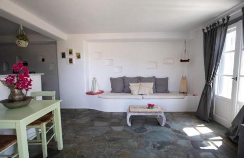 Paros Casa | Idyllic Sea Views for 2