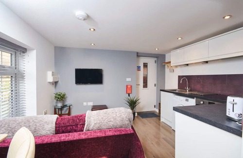 Kegworth Apartamento | Vista al jardín: un apartamento moderno y luminoso cerca del aeropuerto de East Midlands