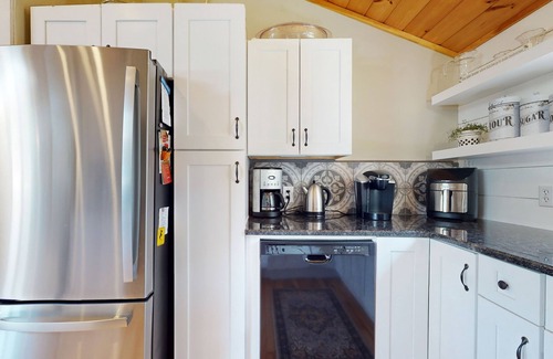Manchester Casa | Idyllic & sunny lakefront home with large patio & views - near golf & skiing