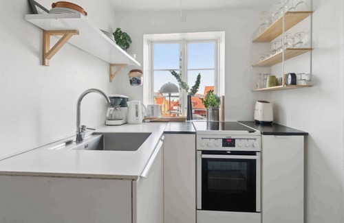 Allinge Villa | Idyllic townhouse with private garden