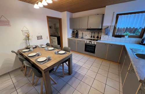 Weilheim Apartamento | Idyllic vacation paradise on the Haselbach - your perfect vacation destination.