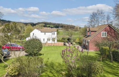 Blaisdon Apartamento | Idyllic with Stream - Hot Tub - Pet ok- Walk 2 Pub
