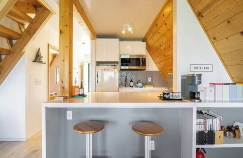 Pine Cove Cabina | Idyllwild Cabin: HotTub, Fireplace&Mountain Views!