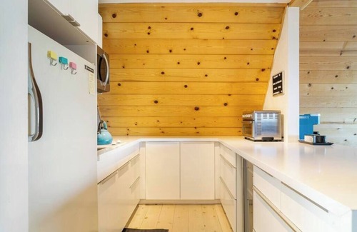 Pine Cove Cabina | Idyllwild Cabin: HotTub, Fireplace&Mountain Views!