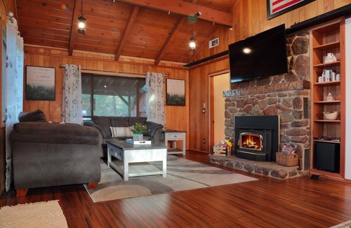 Idyllwild Cabina | Idyllwild Home with a View