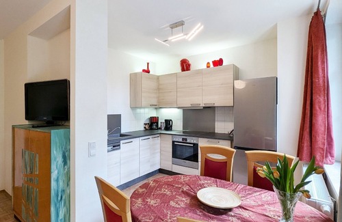 Striesen Apartamento | "If you want to enjoy life, move to Striesen."