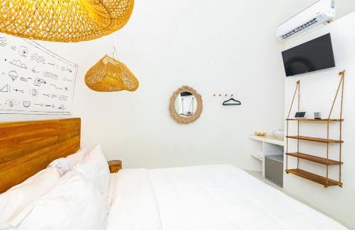 Manuel Antonio Hotel | Igloo Beach Lodge