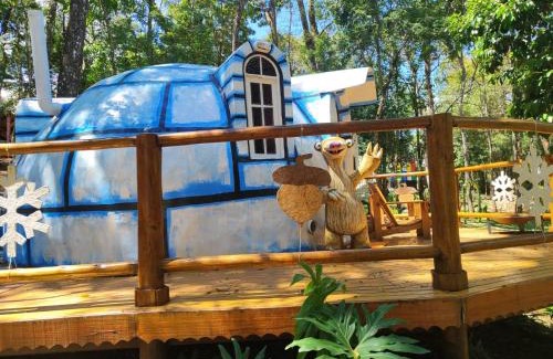 Bueno Brandao Cabina | Iglu Polar, Vila Mágica
