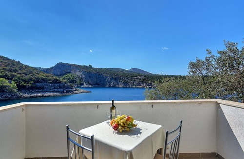 Pokrivenik Apartamento | Igor - 5 m From Beach - SA1