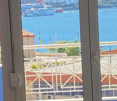 Igoumenitsa Apartamento | Igoumenitsa heart flats to let Mariasroom studios appart seaside-city Spyropoulos