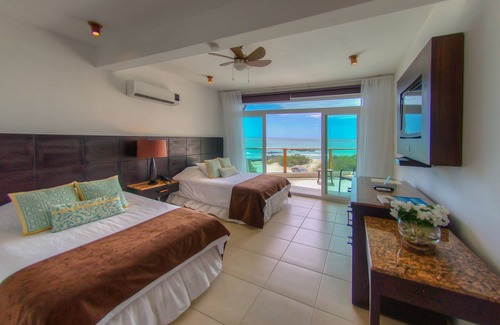 Puerto Villamil Hotel | Iguana Crossing Boutique Hotel