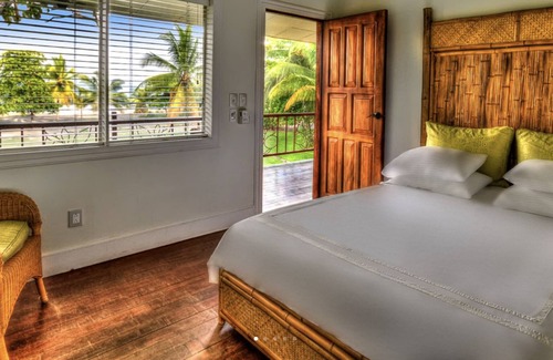 Puerto Jiménez Hotel | Iguana Lodge Beach Resort