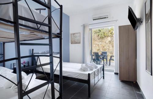 Pidima Kyras Apartamento | Iguana studio 9