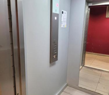 Center Apartamento | III Appart 2 Pièces, Neuf 200 m de Gare Parking Netflix Evry Courcouronnes