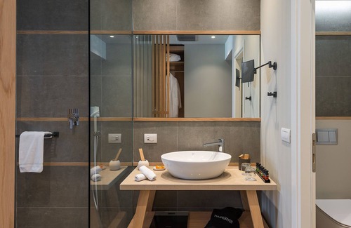 Rethymno Hotel | Ikones Seafront Luxury Suites - Adults Only