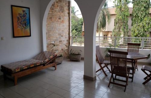 Lome Apartamento | iléos, appartement meublé 4 pièces - Salon, cuisine, 3 chambres Lomé Tokoin Hôpital Protestant
