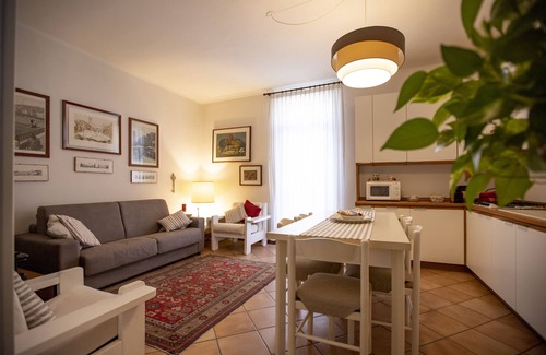 Est Apartamento | Il Balcone di Aurora