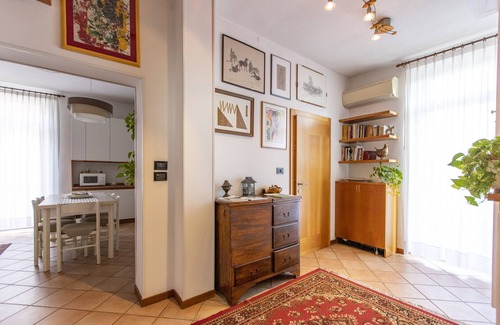 Est Apartamento | Il Balcone di Aurora