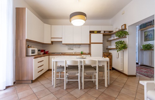 Est Apartamento | Il Balcone di Aurora