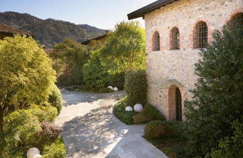 Arlate Casa | Il Borgo - 1711 Luxury Guest House