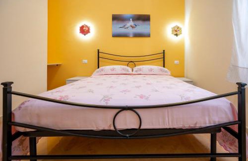 Avola Casa | Il cappello sulle 23! Camere in locazione