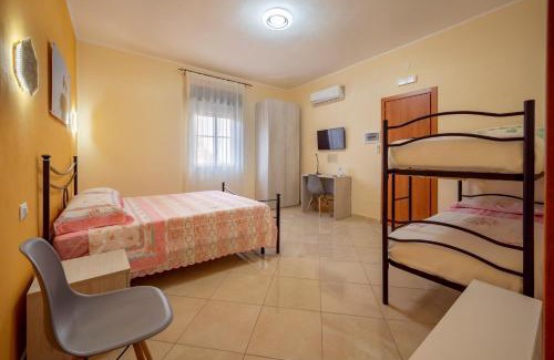 Avola Casa | Il cappello sulle 23! Camere in locazione