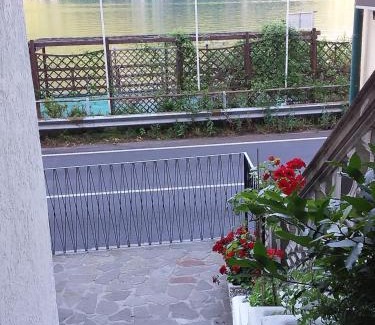 Brusimpiano Casa | Il Cavallino, sul lago Ceresio