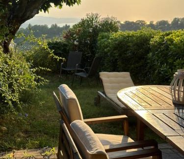 Pietra La Croce Casa | Il Ciliegio - House with Garden & Wonderful View