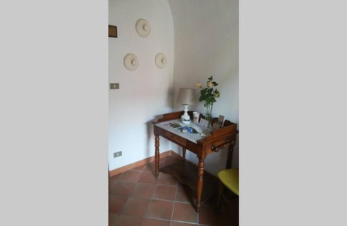 Rocca Malatina Apartamento | Il cortile di Rocca