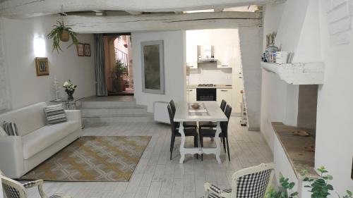 Trevi Casa | Il CORTILETTO Casa Vacanza Trevi