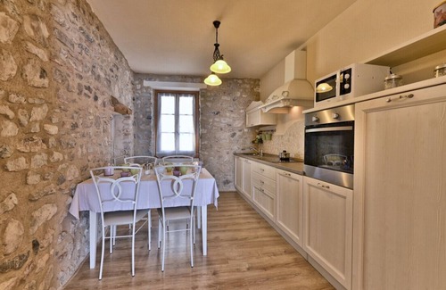 Oldesio Apartamento | Il Grano - Theater Home, with beautiful lake view
