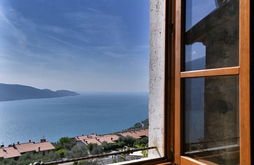 Oldesio Apartamento | Il Grano - Theater Home, with beautiful lake view