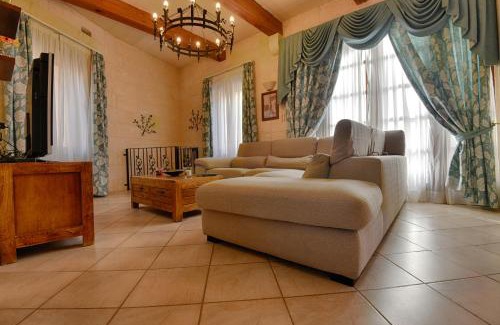 Santu Pietru Casa | Il-Misrah Farmhouse