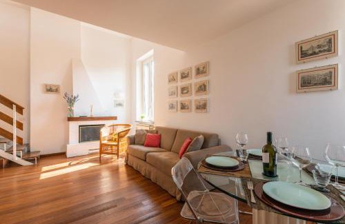 Rione IV Campo Marzio Apartamento | Il Palazzetto di Via della Frezza