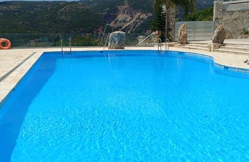 Nafpaktos Casa | IL Paradiso Vacation Rentals