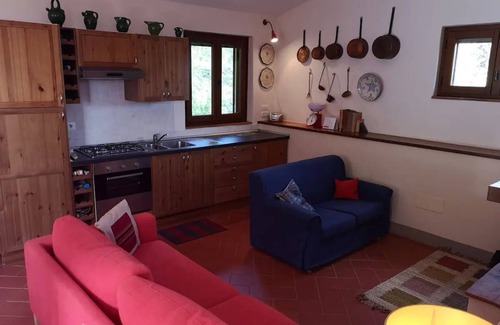 Cortona Cabaña | Il ponticello Cortona Charmful cottage in the woods 5 min from Cortona