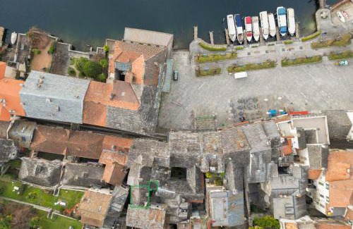 Orta San Giulio Apartamento | Il Portico appartamento in piazza principale