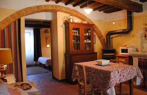 Radicondoli Otro | "Il Susino" es un apartamento independiente contiguo a la casa de campo, ideales alojami