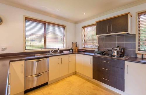 Lynmore Casa | Iles Inn | Lynmore Location with Spa Pool