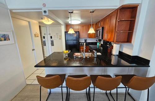 Waikiki Apartamento | Ilikai Hotel Condo with Kitchen and Ocean View