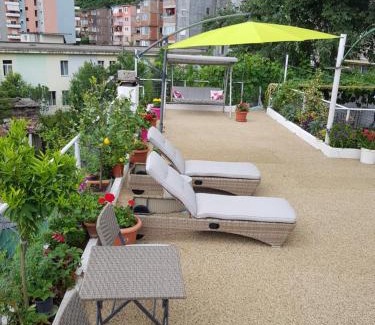 Permet Casa | Ilir Guest House 1