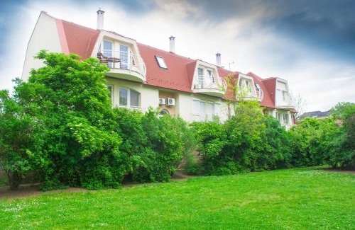 Hajduszoboszlo Apartamento | ILLÉS Apartmanok II.