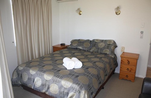 Paget Complejo | Illawong Beach Resort
