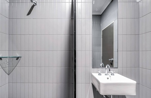 Five Dock Hotel | Illinois Hotel