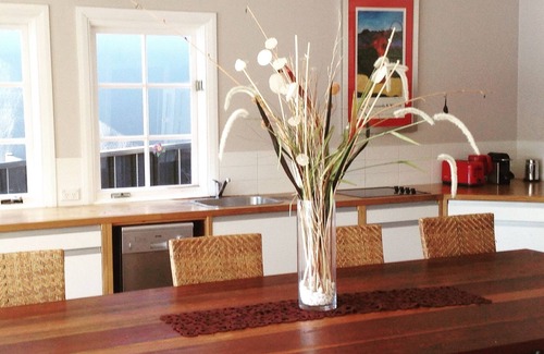Woy Woy Casa | Illoura On The Bay - Bungalow moderno frente al mar
