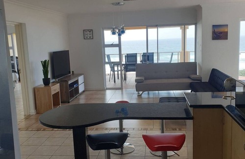 Illovo Beach Condominio | Illovo Beachfront Stunning Apartment