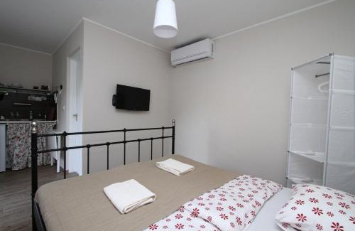 Komarom Apartamento | Ilona Apartmanház