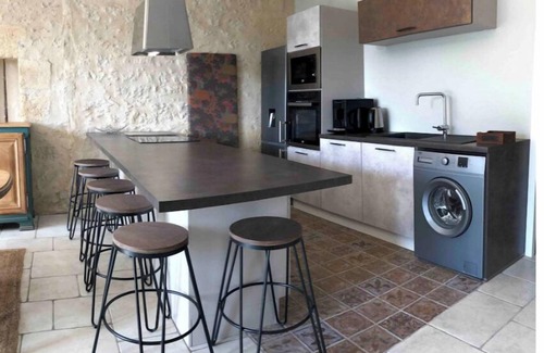 Rauzan Casa | Ilot Vignes Rauzan Gîte near Saint-Émilion / 8 air-conditioned rooms / 8 bathrooms