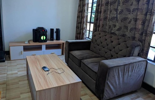 Moshi Casa | Imani house