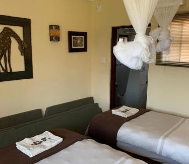 Phalaborwa Casa | iMbamuweti Cottage